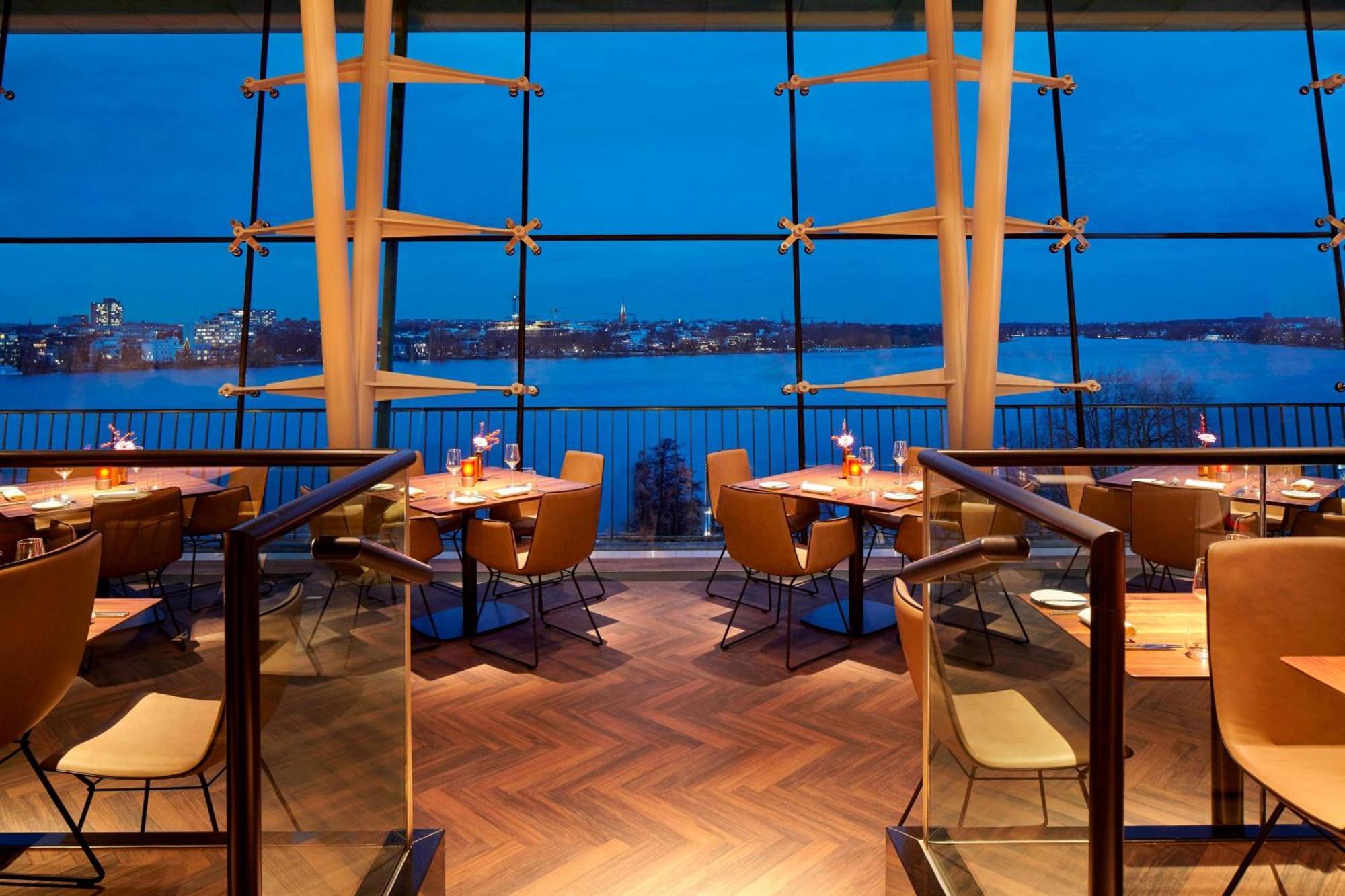 Le Meridien Hamburg Dış mekan fotoğraf Restaurant